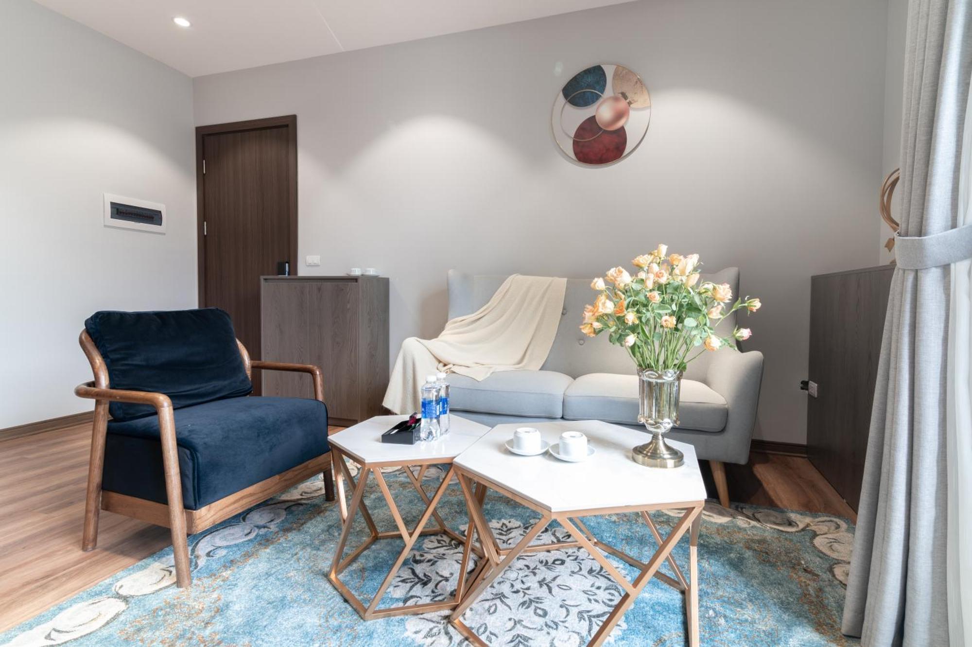 Luxe Paradise Suites Hotel To Ngoc Van Hanoi Luaran gambar