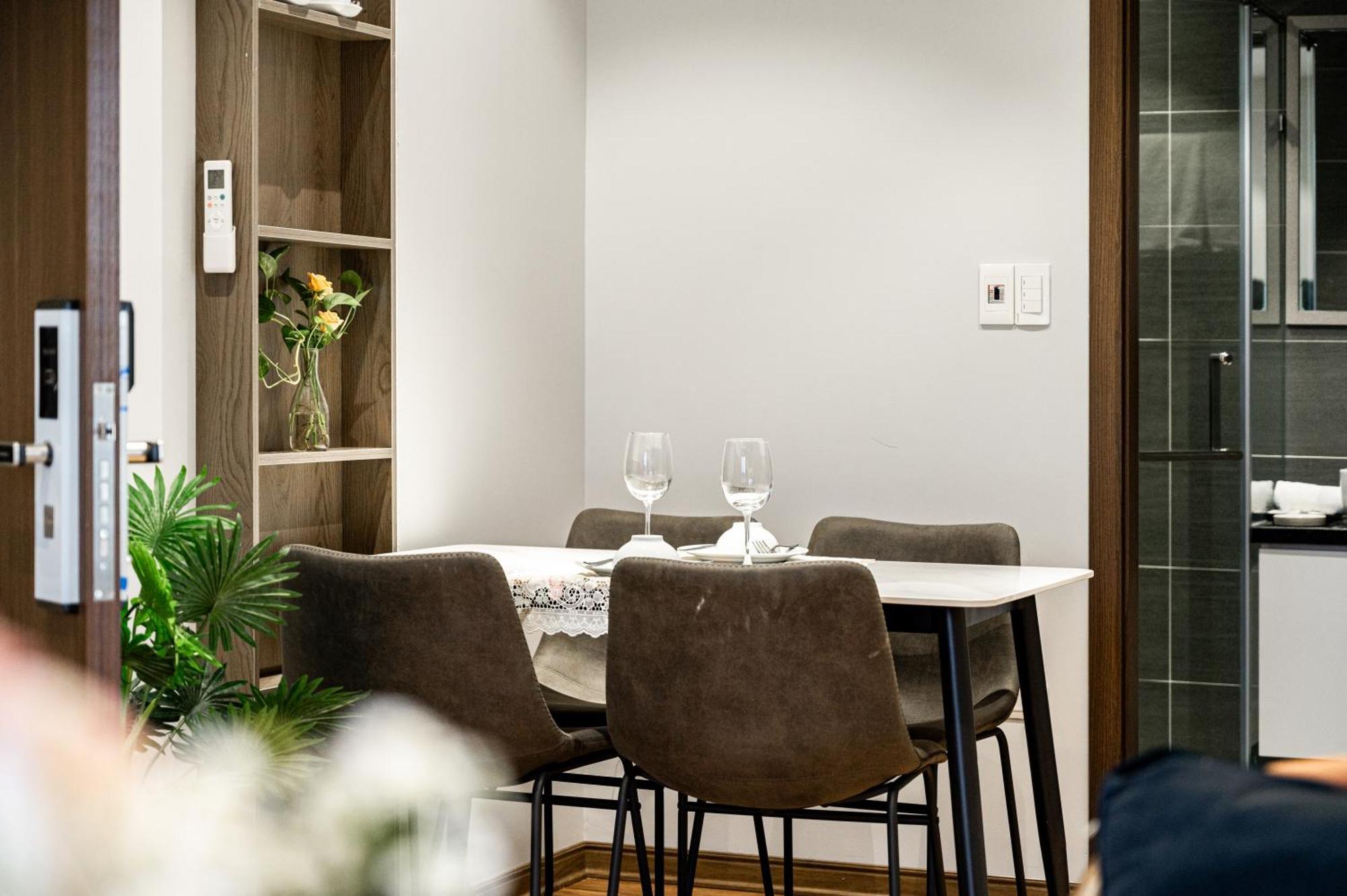 Luxe Paradise Suites Hotel To Ngoc Van Hanoi Luaran gambar